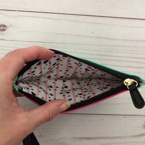 Betsey Johnson Bags - Betsey Johnson Wristlet Betsey Johnson Bags - Betsey Johnson Wristlet